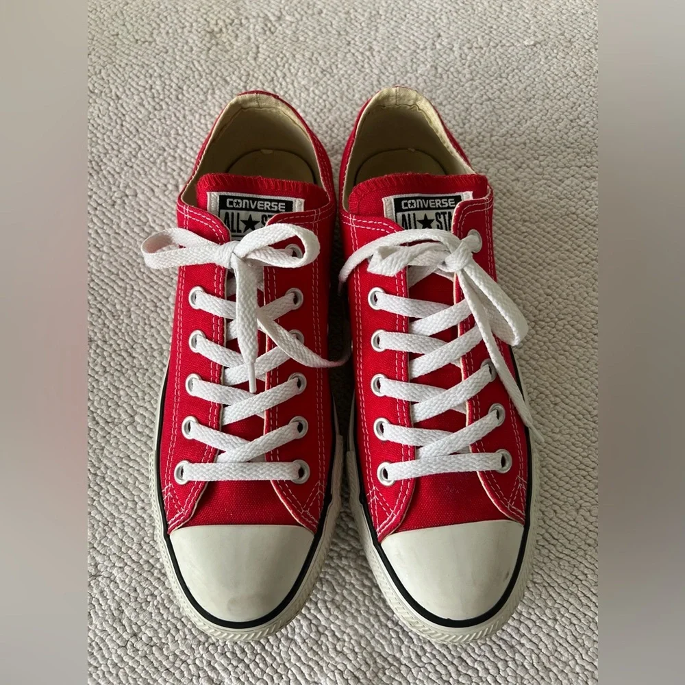 Converse Chuck Taylor All Star Low-Top Sneaker - Red / Size: 7 Mens / 9 Women’s - Picture 2 of 12